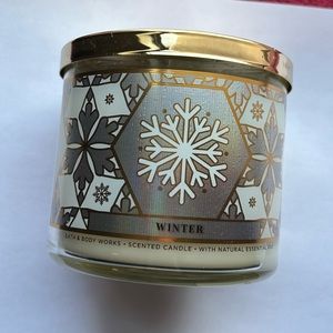 Winter 3 wick bath and body works candle